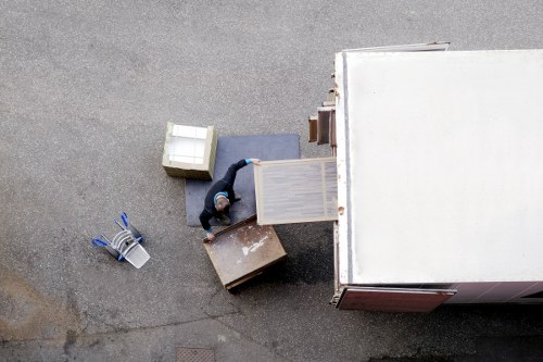 Low-carbon removal van used for sustainable transport
